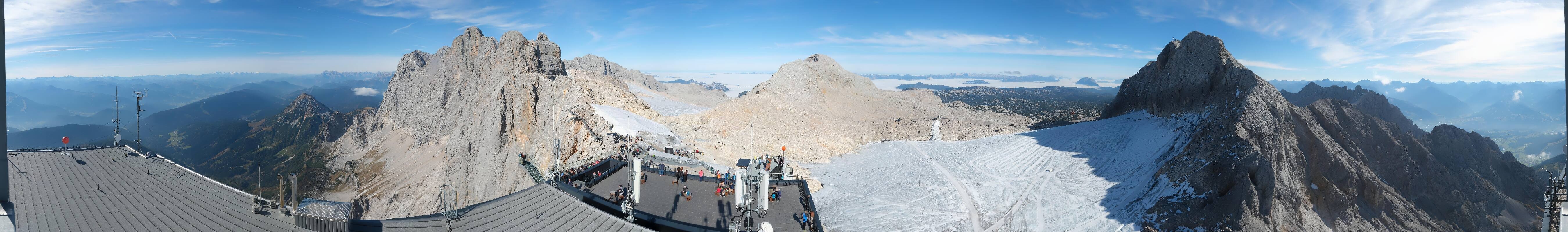 Archived image Panoramic webcam view at the Dachstein Glacier