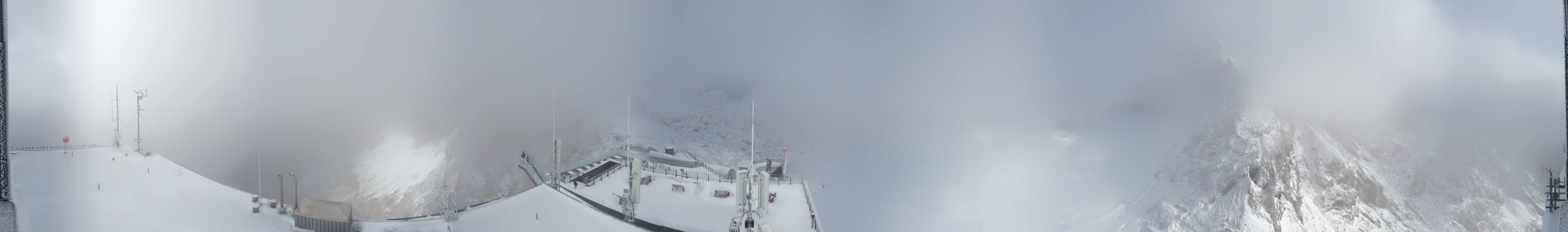 Archiv Foto Webcam Dachstein Gletscher: Panoramablick von der Bergstation