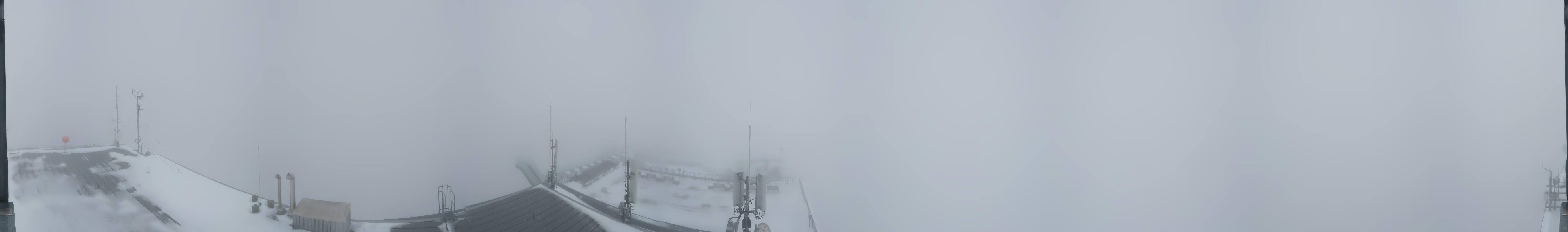Archived image Panoramic webcam view at the Dachstein Glacier