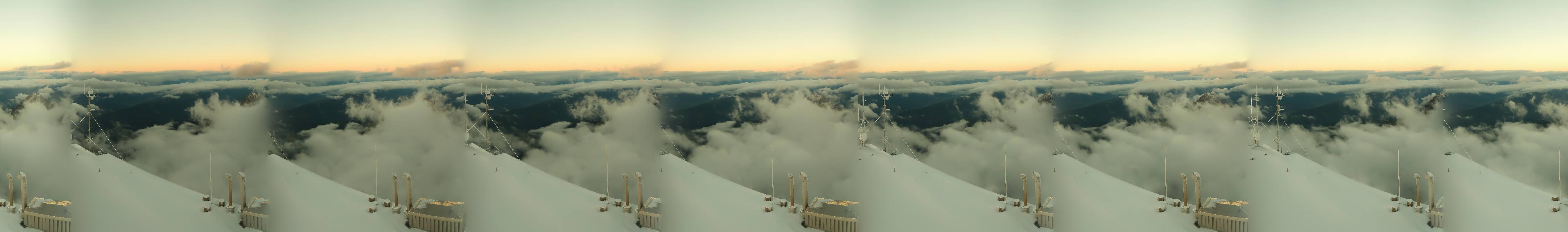 Archiv Foto Webcam Dachstein Gletscher: Panoramablick von der Bergstation