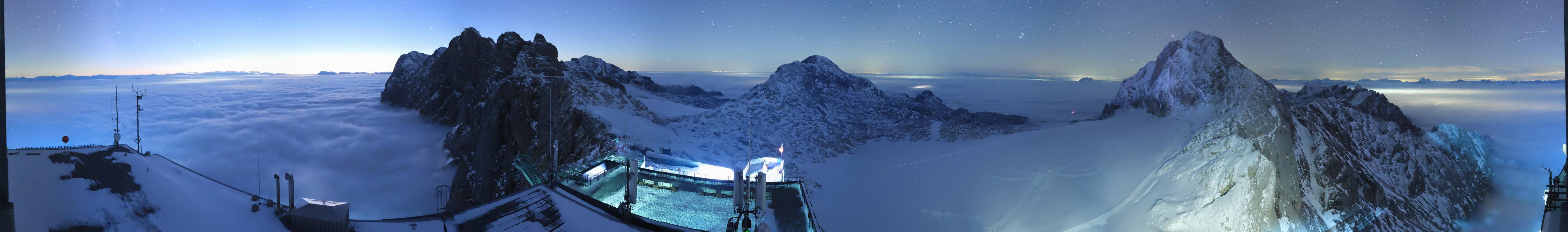 Archiv Foto Webcam Dachstein Gletscher: Panoramablick von der Bergstation