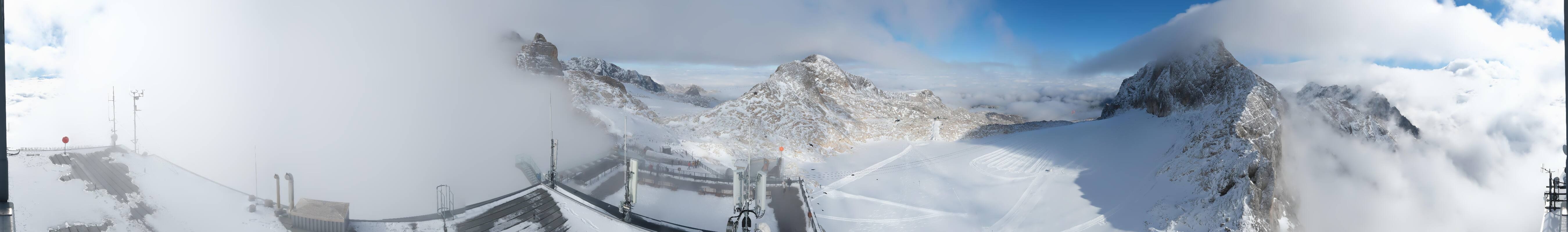 Archiv Foto Webcam Dachstein Gletscher: Panoramablick von der Bergstation
