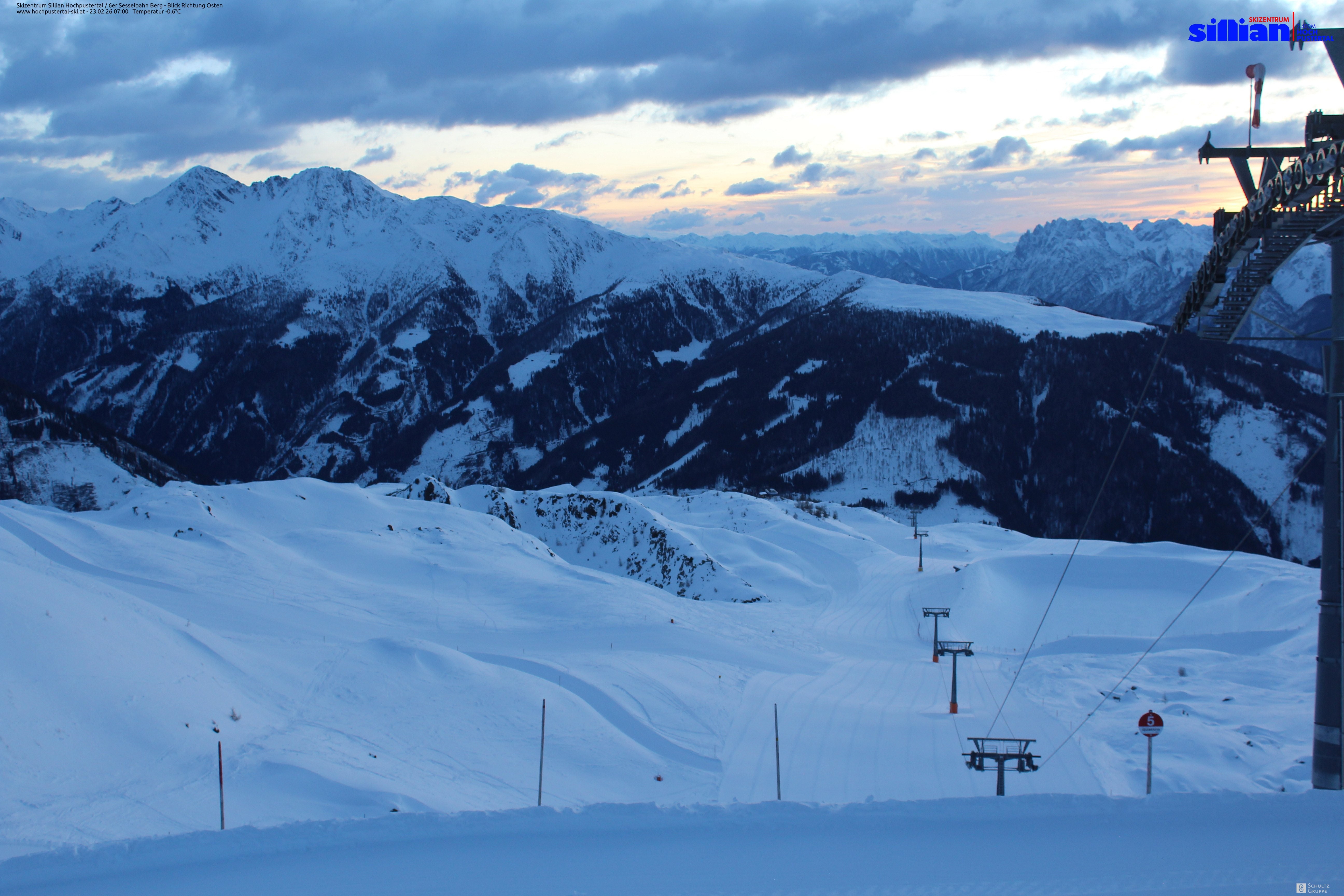 Archiv Foto Webcam Sillian, 6er-Sesselbahn Thurntaler