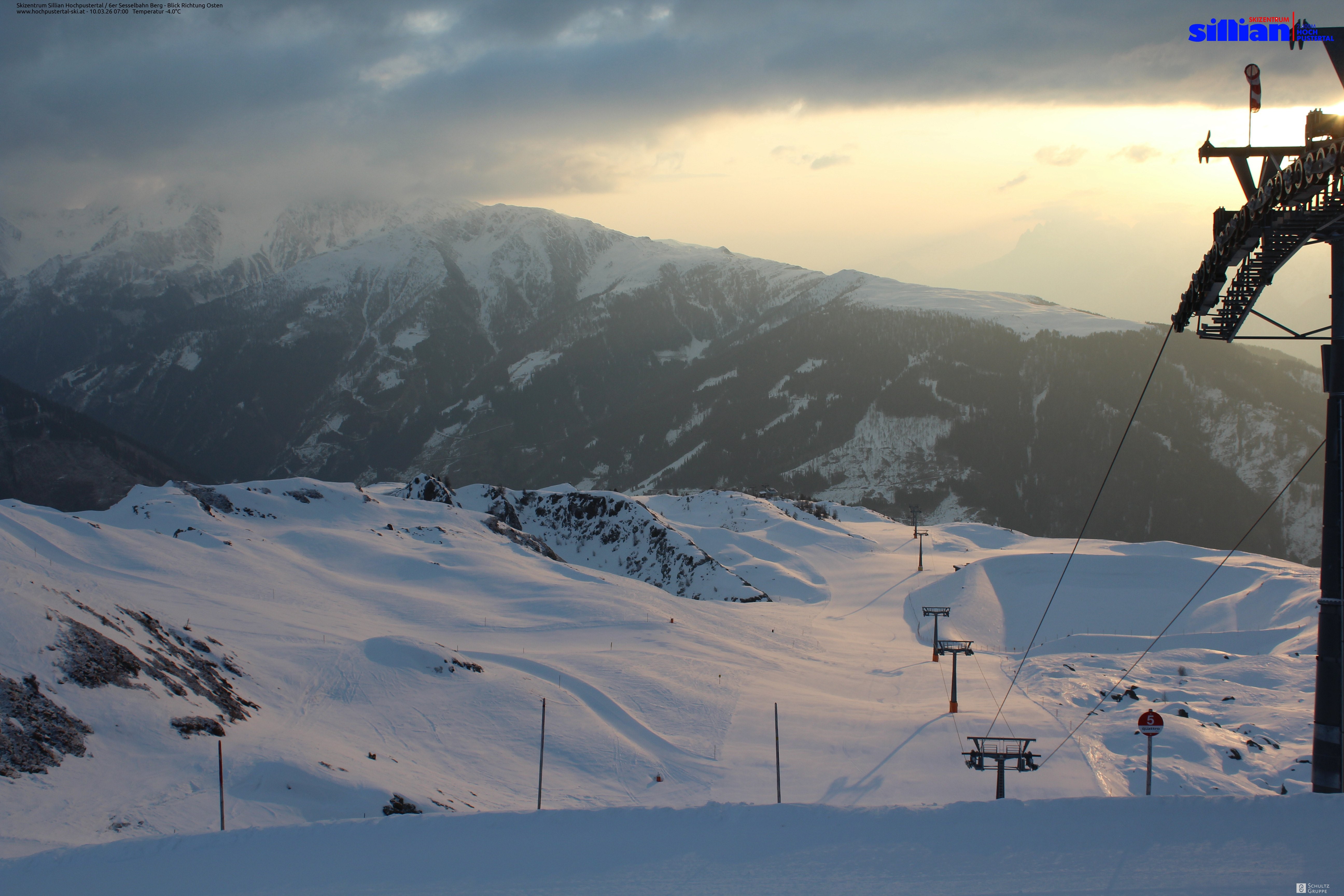 Archiv Foto Webcam Sillian, 6er-Sesselbahn Thurntaler
