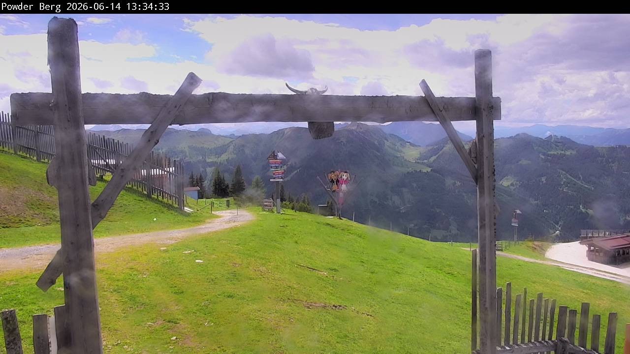 Archiv Foto Webcam Flachauwinkl-Kleinarl: Bergstation Powder Shuttle
