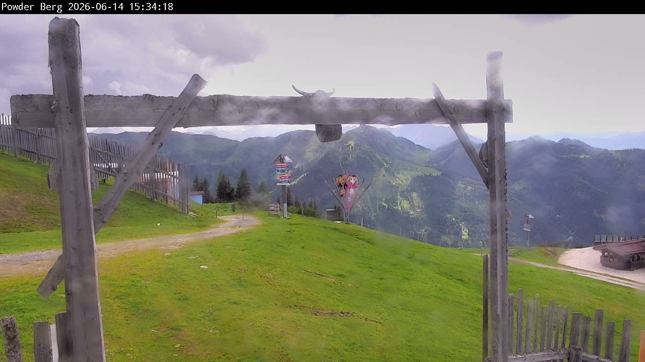 Archiv Foto Webcam Flachauwinkl-Kleinarl: Bergstation Powder Shuttle