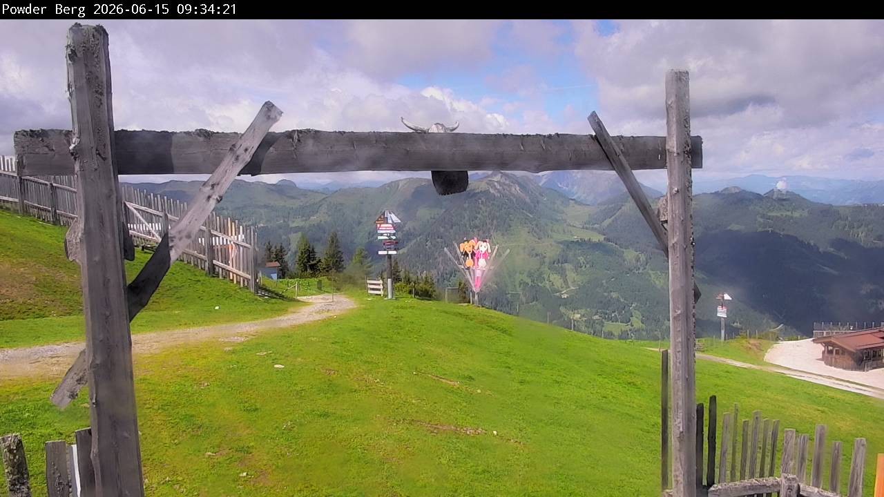 Archiv Foto Webcam Flachauwinkl-Kleinarl: Bergstation Powder Shuttle