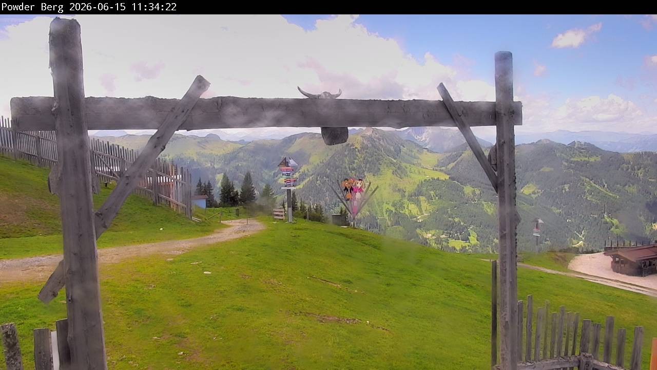 Archiv Foto Webcam Flachauwinkl-Kleinarl: Bergstation Powder Shuttle