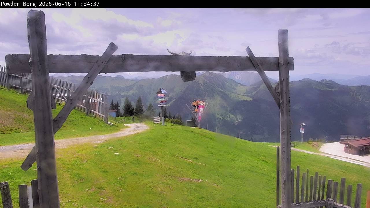 Archiv Foto Webcam Flachauwinkl-Kleinarl: Bergstation Powder Shuttle