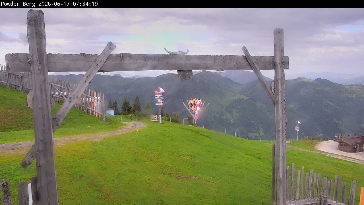 Archiv Foto Webcam Flachauwinkl-Kleinarl: Bergstation Powder Shuttle