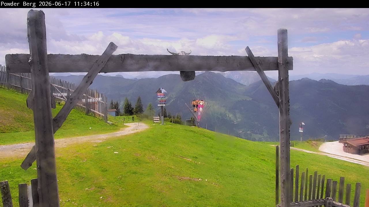 Archiv Foto Webcam Flachauwinkl-Kleinarl: Bergstation Powder Shuttle
