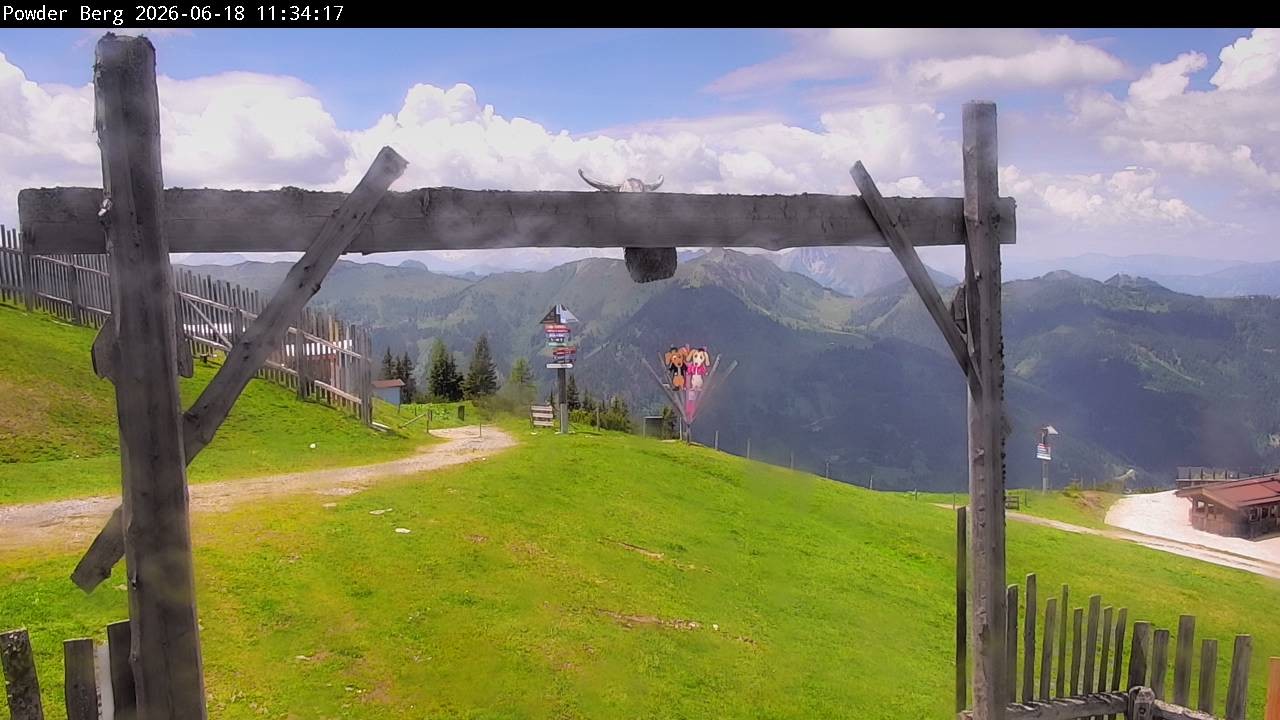 Archiv Foto Webcam Flachauwinkl-Kleinarl: Bergstation Powder Shuttle