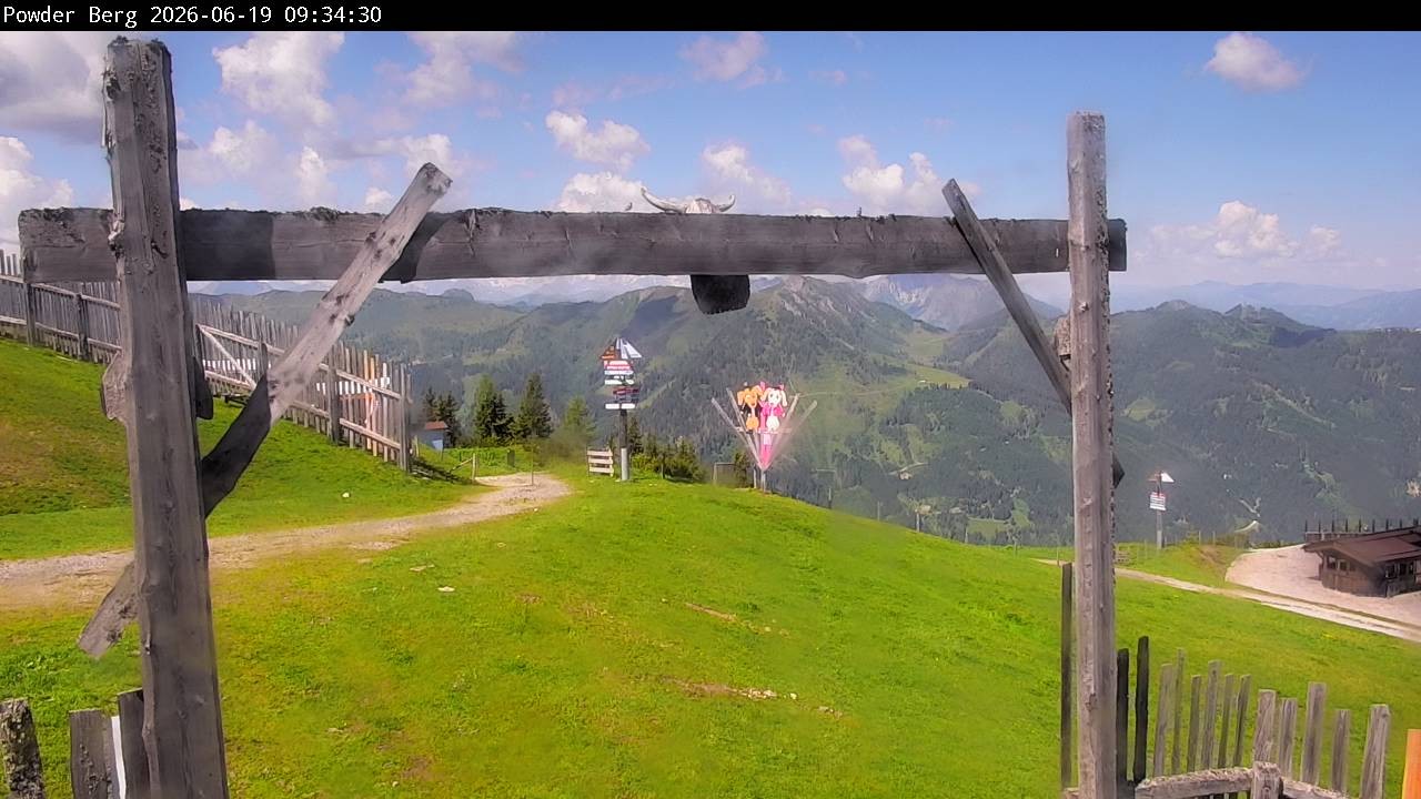 Archiv Foto Webcam Flachauwinkl-Kleinarl: Bergstation Powder Shuttle