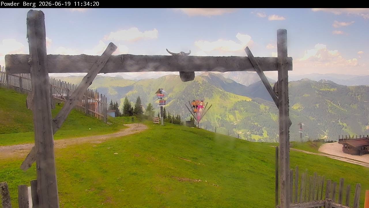 Archiv Foto Webcam Flachauwinkl-Kleinarl: Bergstation Powder Shuttle