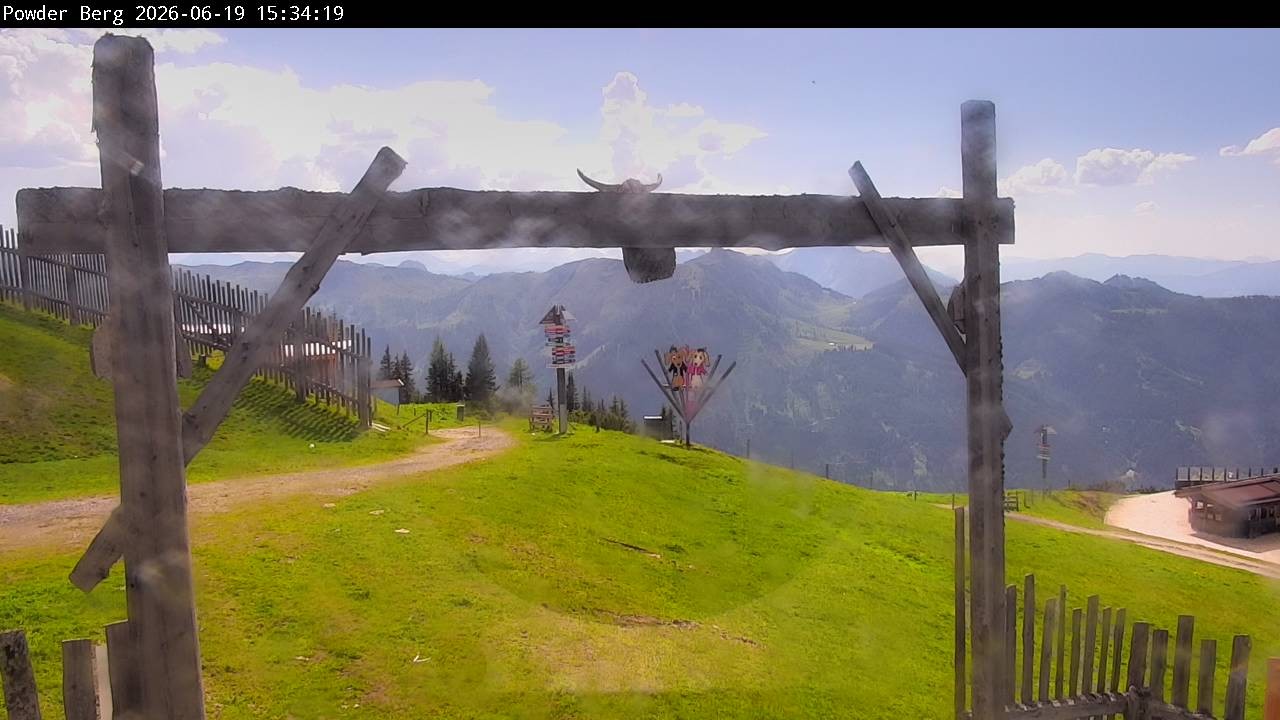 Archiv Foto Webcam Flachauwinkl-Kleinarl: Bergstation Powder Shuttle