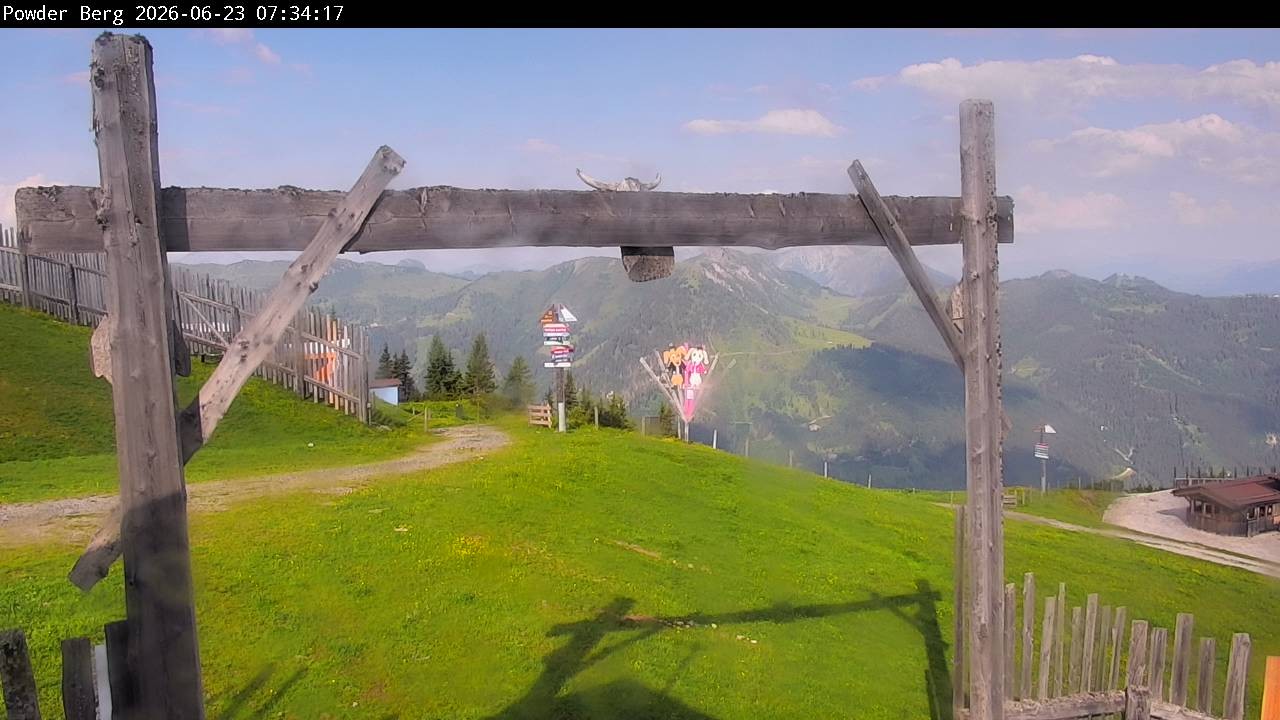 Archiv Foto Webcam Flachauwinkl-Kleinarl: Bergstation Powder Shuttle