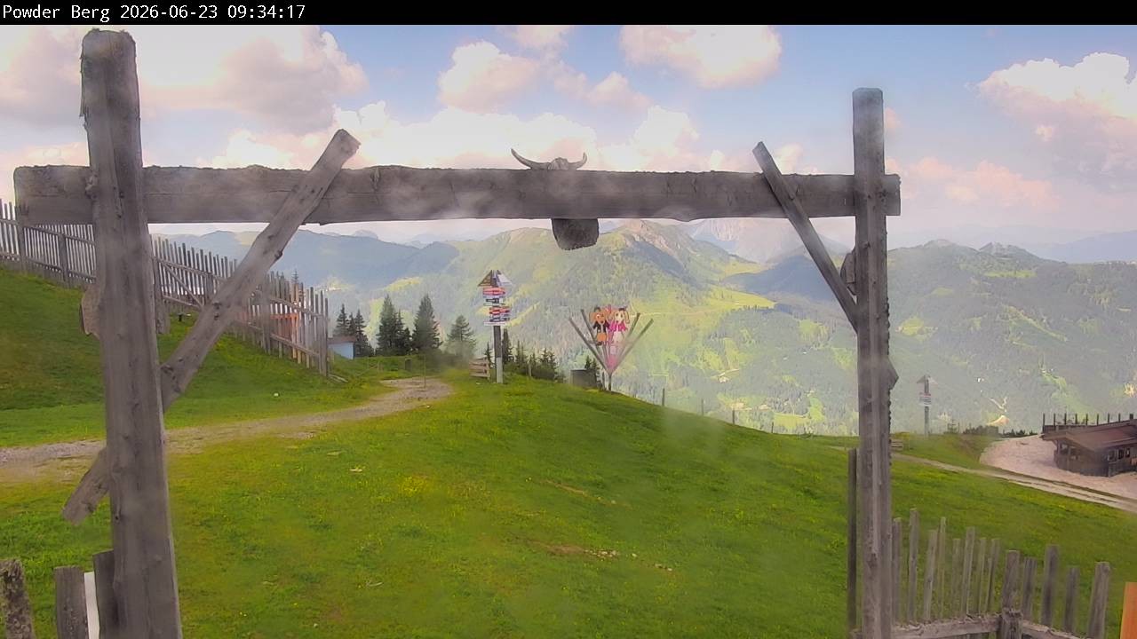 Archiv Foto Webcam Flachauwinkl-Kleinarl: Bergstation Powder Shuttle