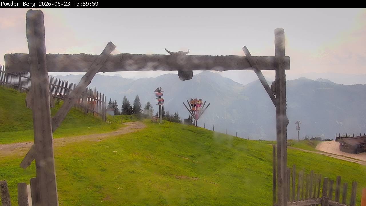 Archiv Foto Webcam Flachauwinkl-Kleinarl: Bergstation Powder Shuttle
