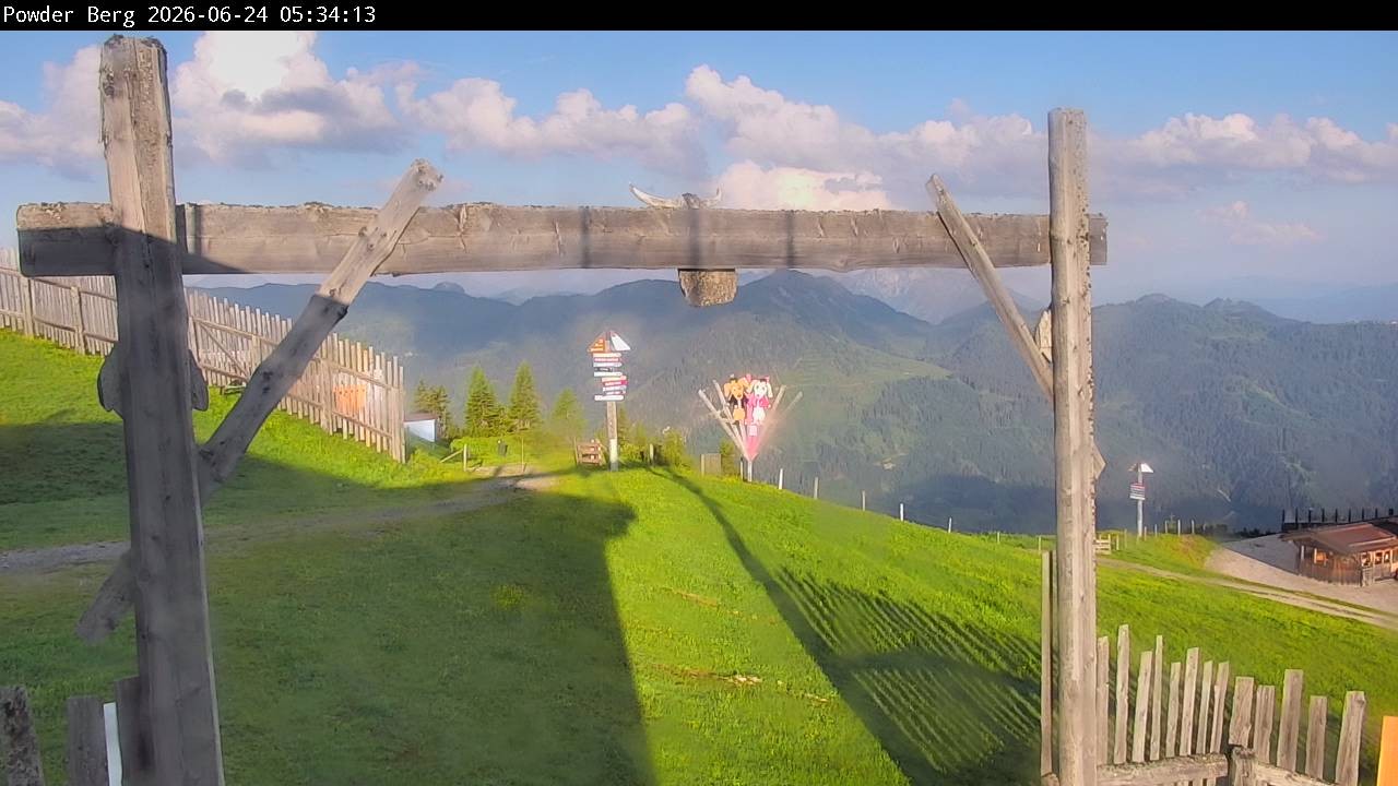 Archiv Foto Webcam Flachauwinkl-Kleinarl: Bergstation Powder Shuttle