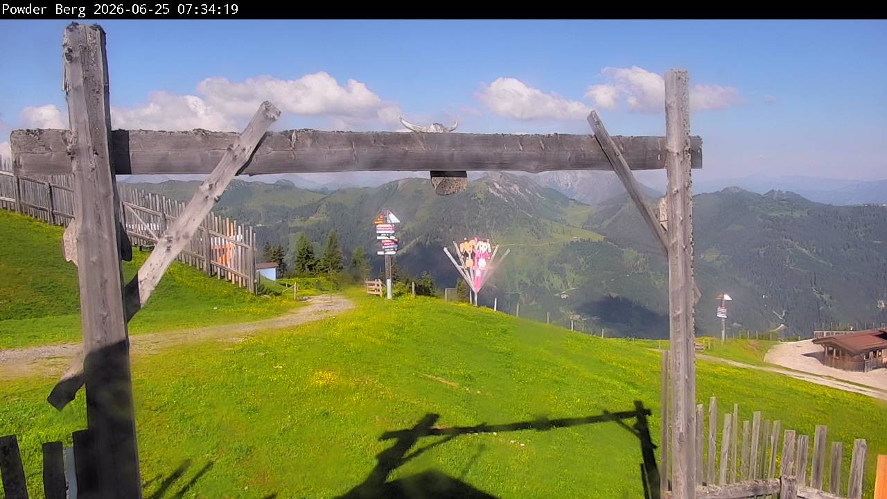 Archiv Foto Webcam Flachauwinkl-Kleinarl: Bergstation Powder Shuttle
