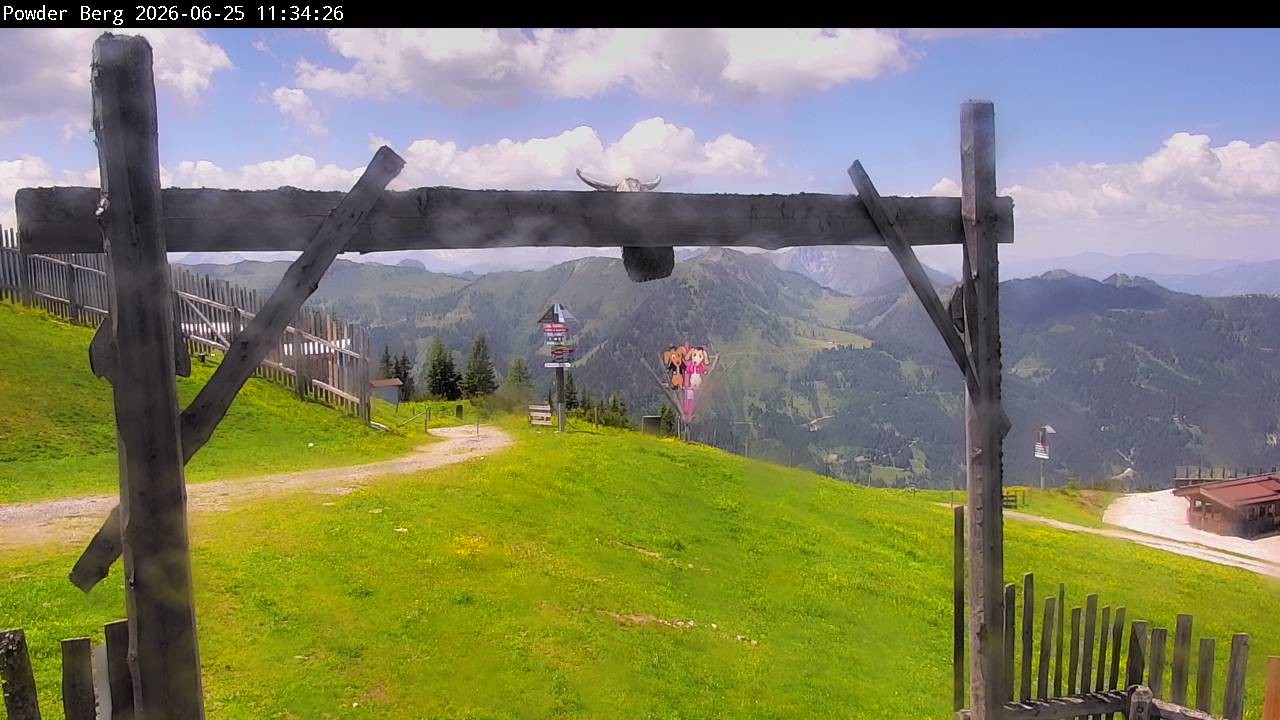 Archiv Foto Webcam Flachauwinkl-Kleinarl: Bergstation Powder Shuttle