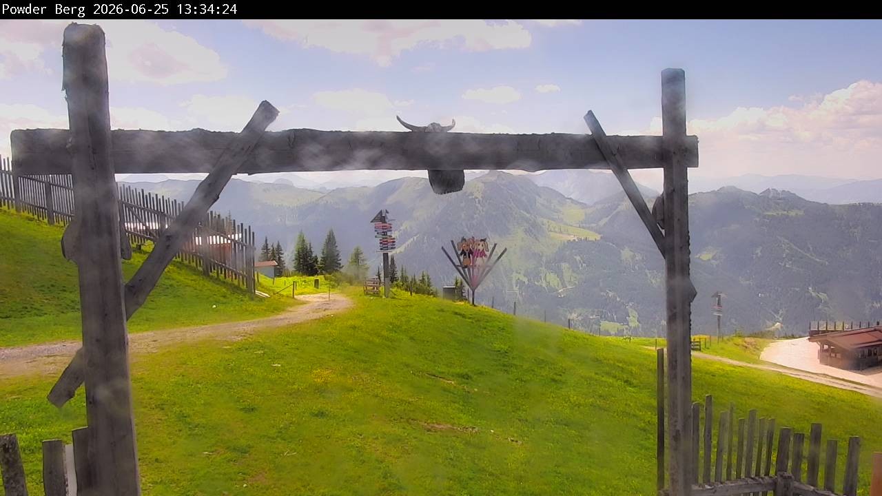 Archiv Foto Webcam Flachauwinkl-Kleinarl: Bergstation Powder Shuttle