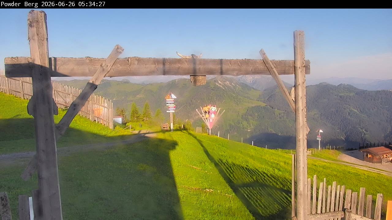 Archiv Foto Webcam Flachauwinkl-Kleinarl: Bergstation Powder Shuttle