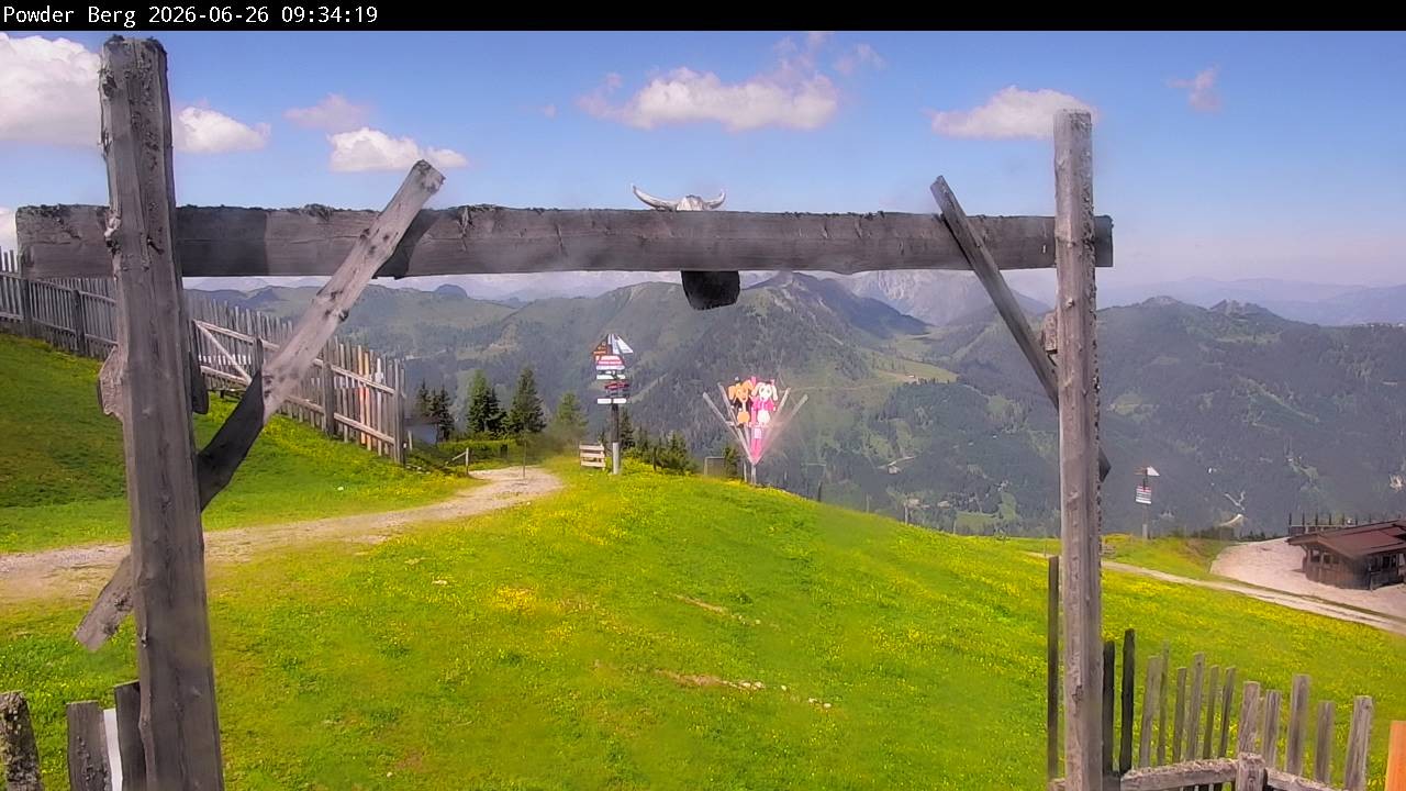 Archiv Foto Webcam Flachauwinkl-Kleinarl: Bergstation Powder Shuttle