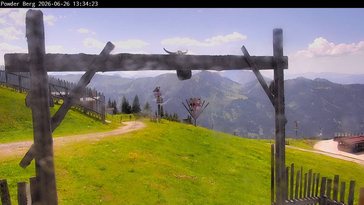 Archiv Foto Webcam Flachauwinkl-Kleinarl: Bergstation Powder Shuttle