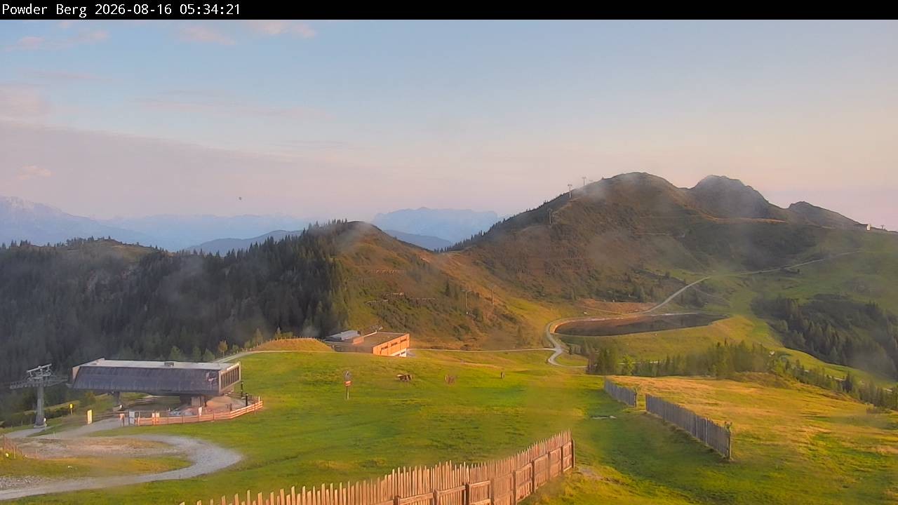 Archiv Foto Webcam Flachauwinkl-Kleinarl: Bergstation Powder Shuttle