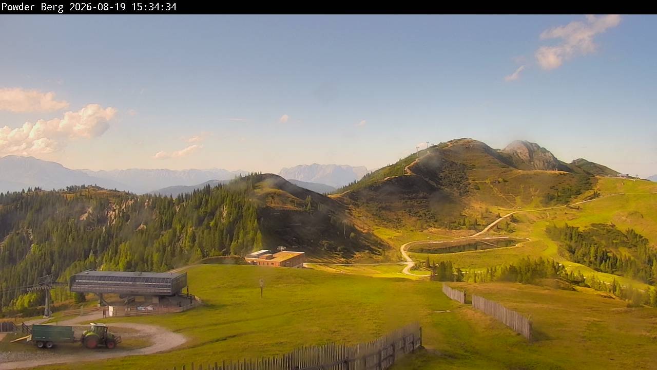 Archiv Foto Webcam Flachauwinkl-Kleinarl: Bergstation Powder Shuttle