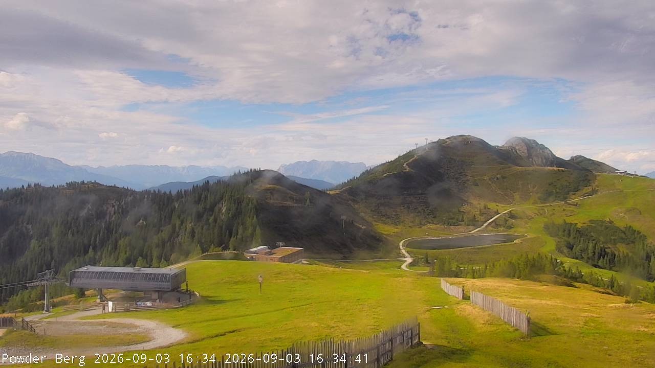 Archiv Foto Webcam Flachauwinkl-Kleinarl: Bergstation Powder Shuttle