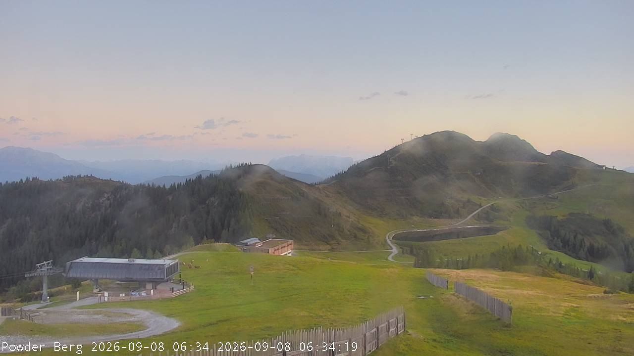 Archiv Foto Webcam Flachauwinkl-Kleinarl: Bergstation Powder Shuttle
