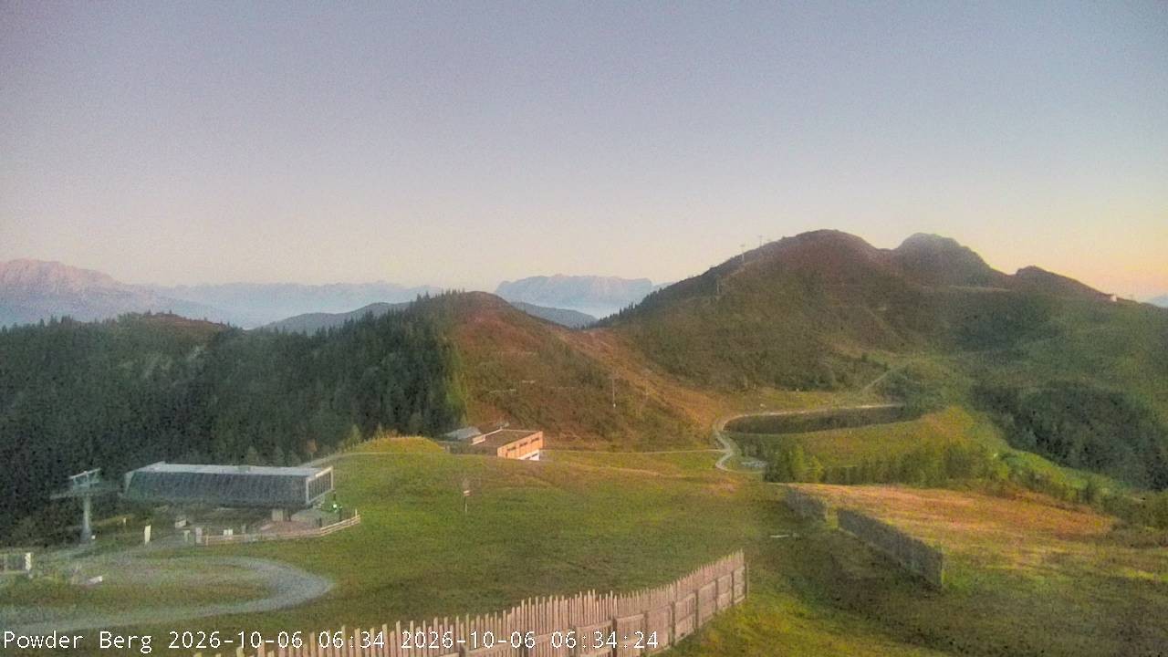 Archiv Foto Webcam Flachauwinkl-Kleinarl: Bergstation Powder Shuttle