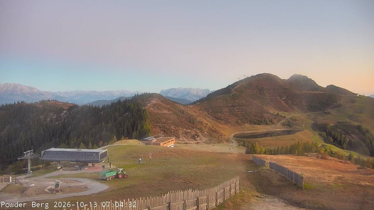 Archiv Foto Webcam Flachauwinkl-Kleinarl: Bergstation Powder Shuttle