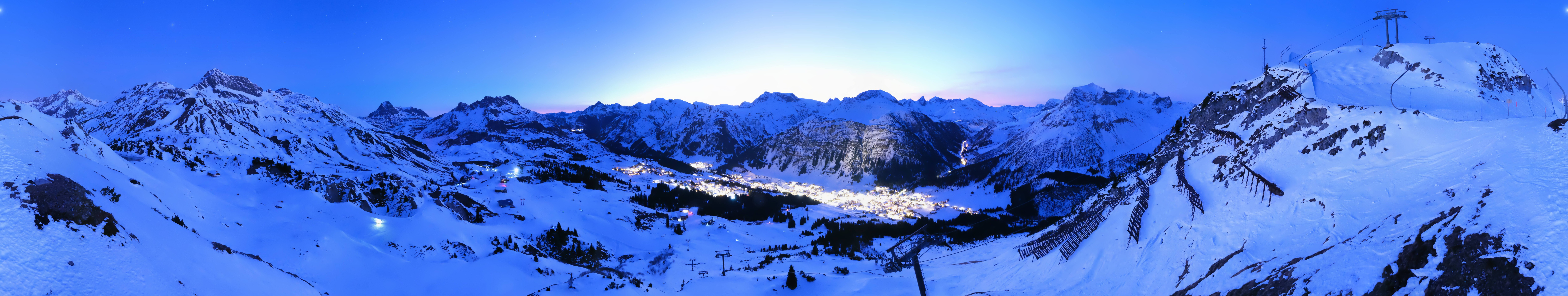 Archiv Foto Webcam Lech-Zürs: Kriegerhorn Panoramablick