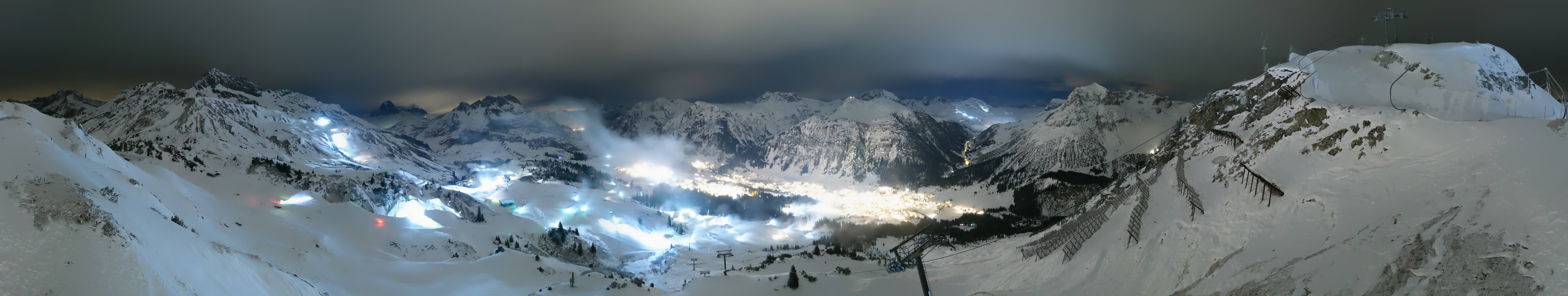 Archiv Foto Webcam Lech-Zürs: Kriegerhorn Panoramablick
