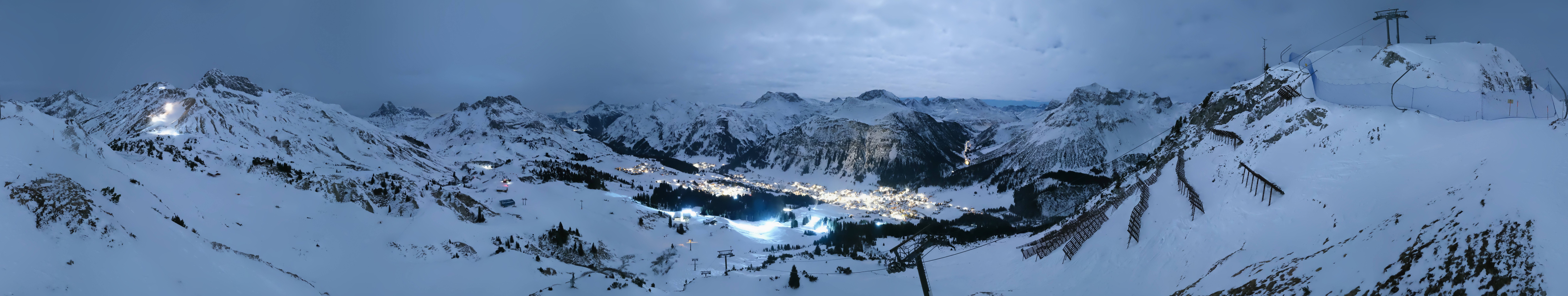 Archiv Foto Webcam Lech-Zürs: Kriegerhorn Panoramablick