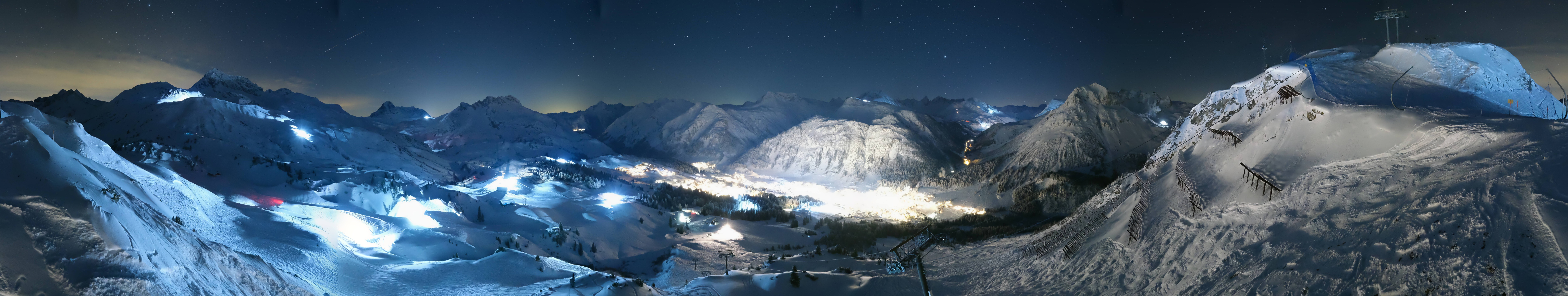 Archiv Foto Webcam Lech-Zürs: Kriegerhorn Panoramablick