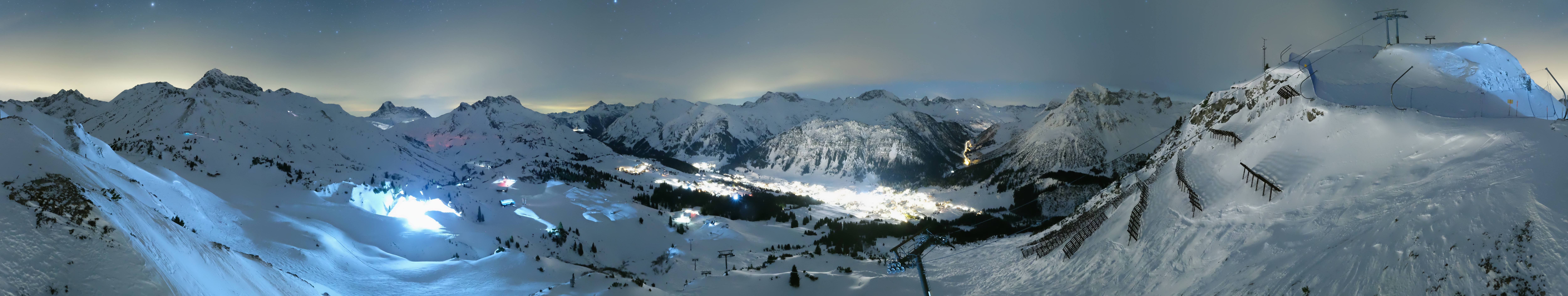 Archiv Foto Webcam Lech-Zürs: Kriegerhorn Panoramablick