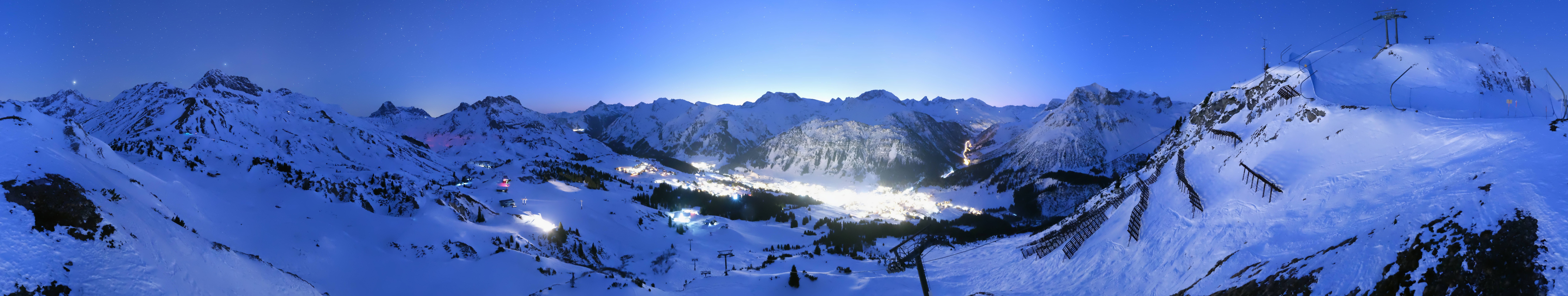 Archiv Foto Webcam Lech-Zürs: Kriegerhorn Panoramablick