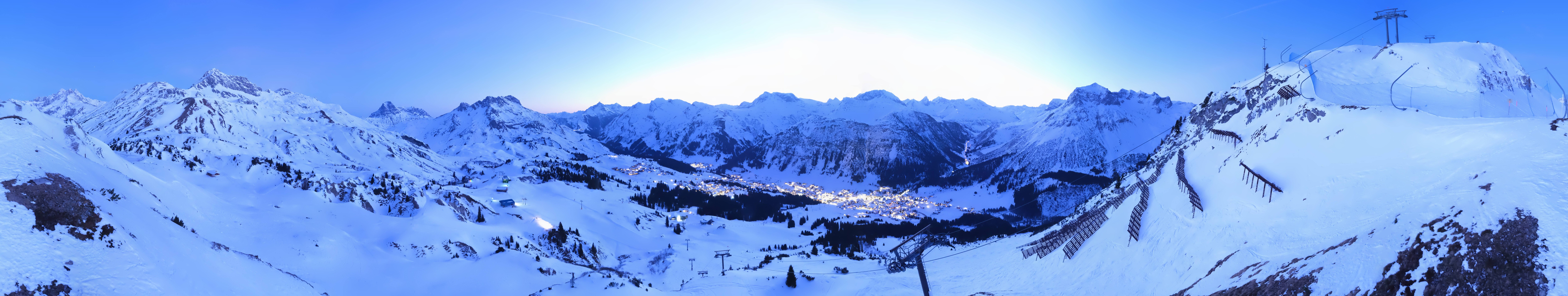 Archiv Foto Webcam Lech-Zürs: Kriegerhorn Panoramablick