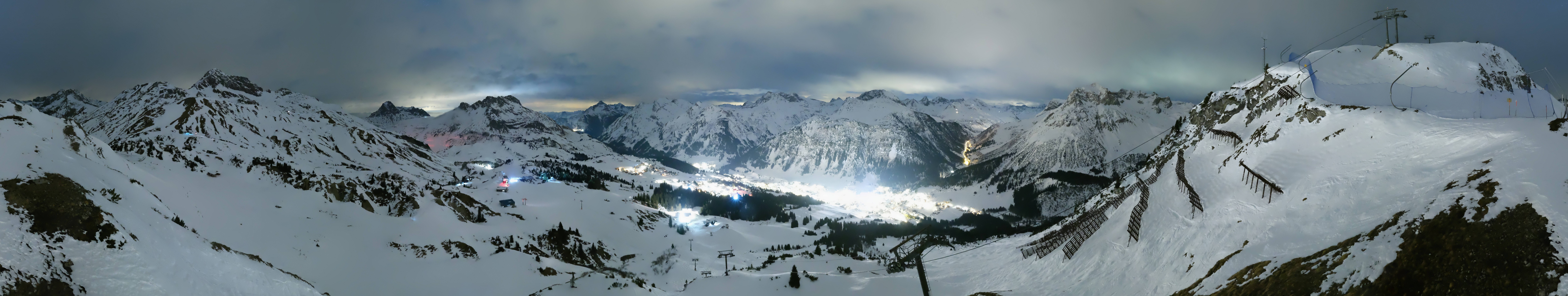 Archiv Foto Webcam Lech-Zürs: Kriegerhorn Panoramablick
