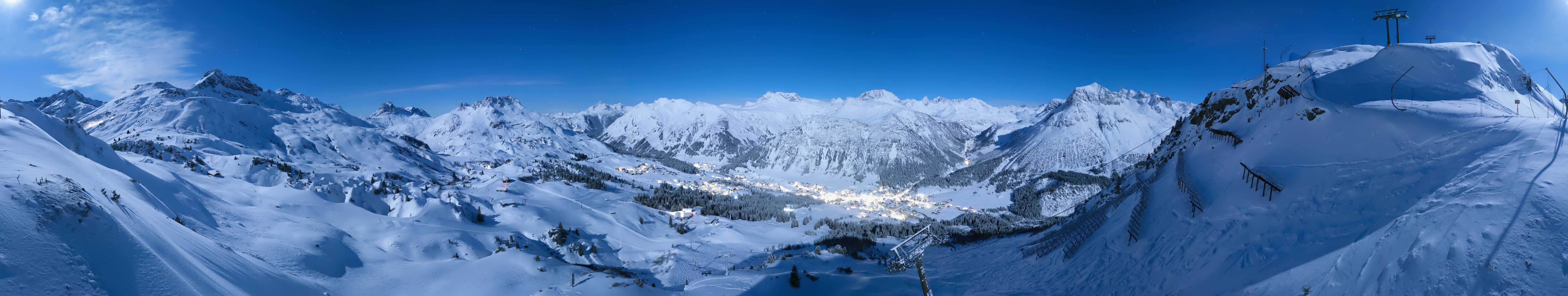 Archiv Foto Webcam Lech-Zürs: Kriegerhorn Panoramablick