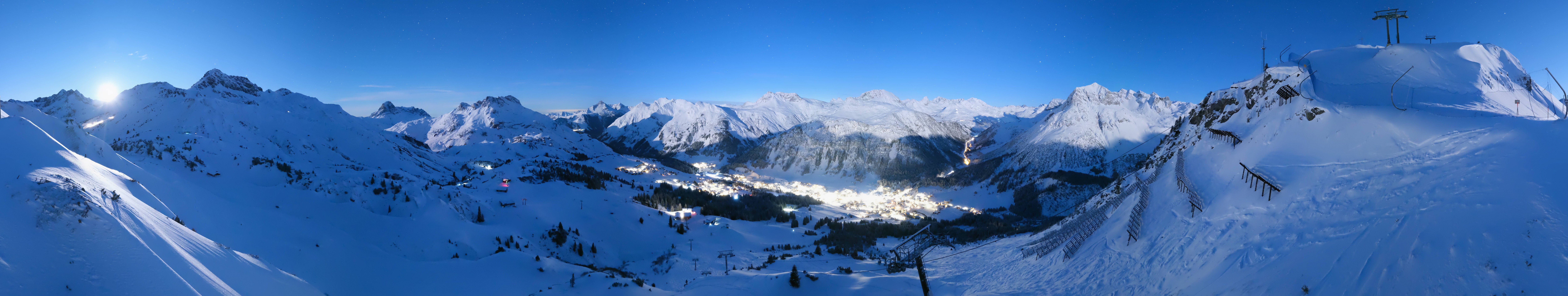 Archiv Foto Webcam Lech-Zürs: Kriegerhorn Panoramablick