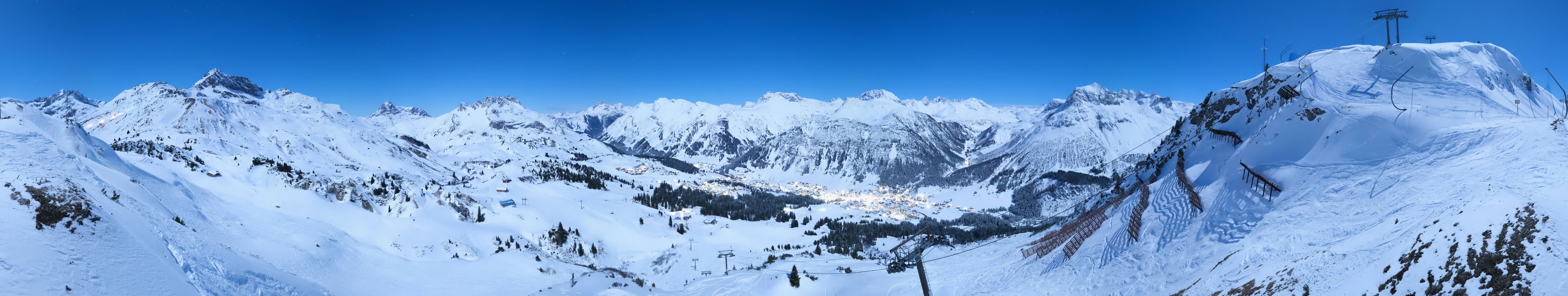 Archiv Foto Webcam Lech-Zürs: Kriegerhorn Panoramablick