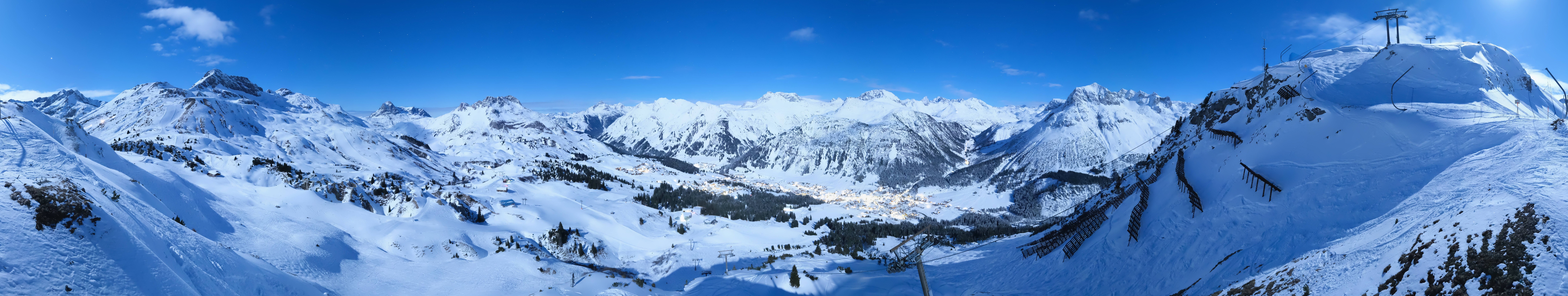 Archiv Foto Webcam Lech-Zürs: Kriegerhorn Panoramablick