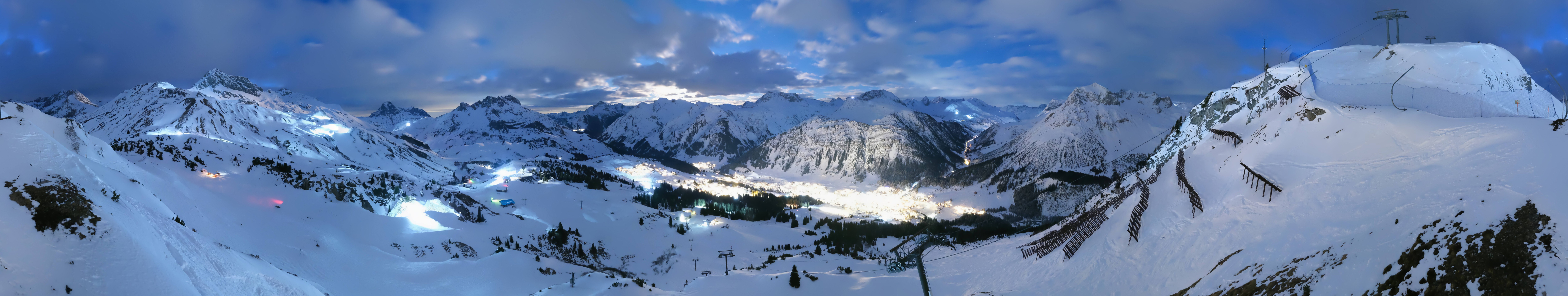 Archiv Foto Webcam Lech-Zürs: Kriegerhorn Panoramablick