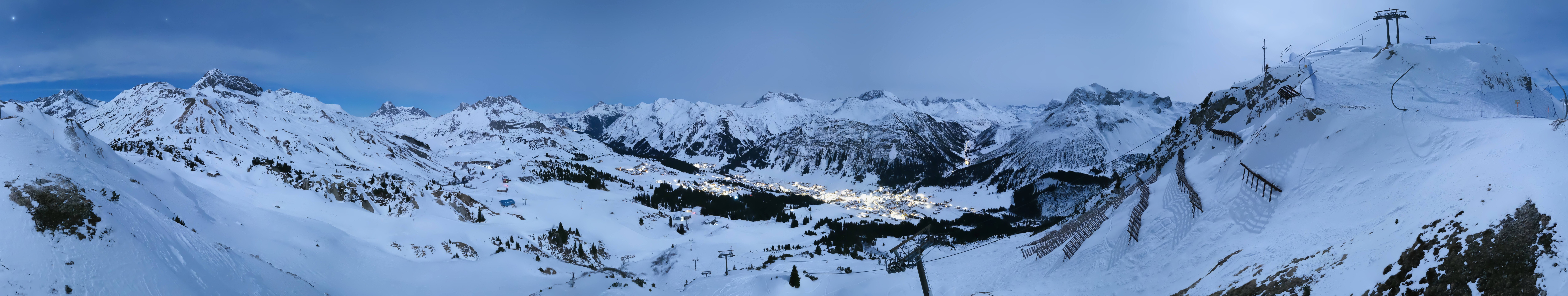 Archiv Foto Webcam Lech-Zürs: Kriegerhorn Panoramablick