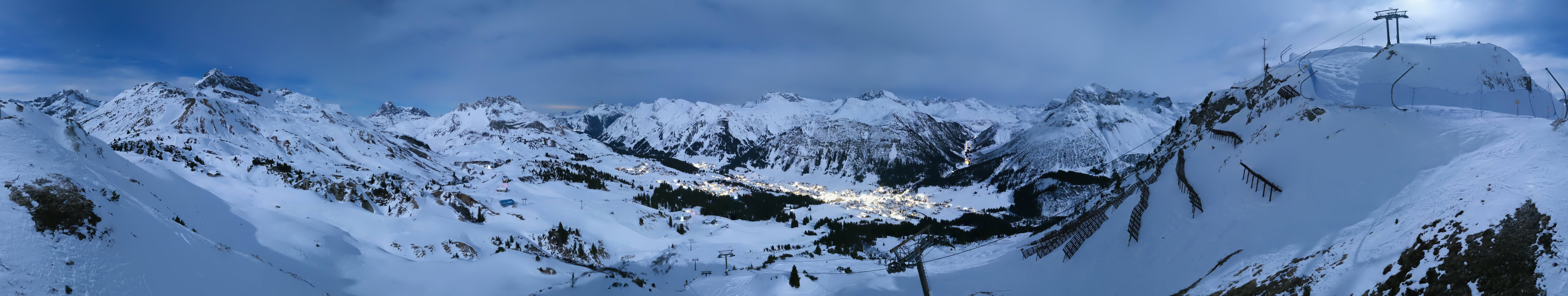 Archiv Foto Webcam Lech-Zürs: Kriegerhorn Panoramablick